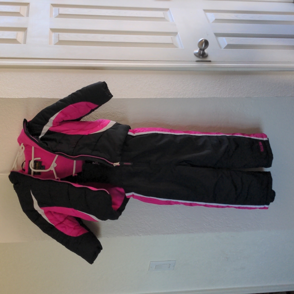 2-Piece Pink and black Sherpa Coat & Snow Bibs Snowsuit Set